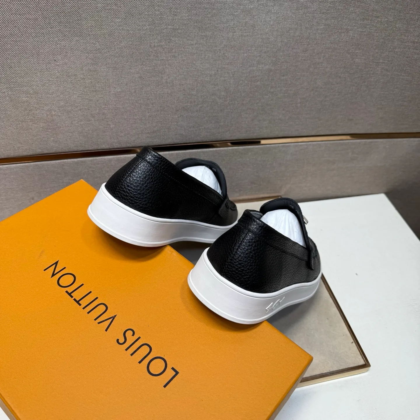Men's men's shoes 💰pp442【LV～】men's casual shoes 2025z cabinet sales simultaneously 🔶Size: 38-44#️⃣ 🔷3 colors🔜The upper is made of multi-material splicing ➕Genuine leather lining, comfortable and breathable, sole: original comfortable and wear-resistant outsole, ⚠️real thing📱photographed🎬real thing is better📢📢📢